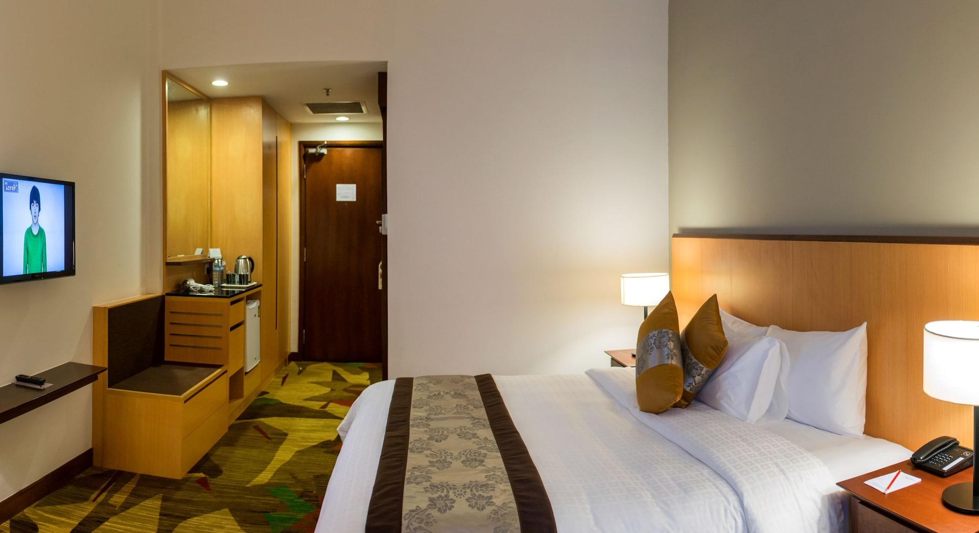 Summit Parkview Yangon Hotel Екстериор снимка