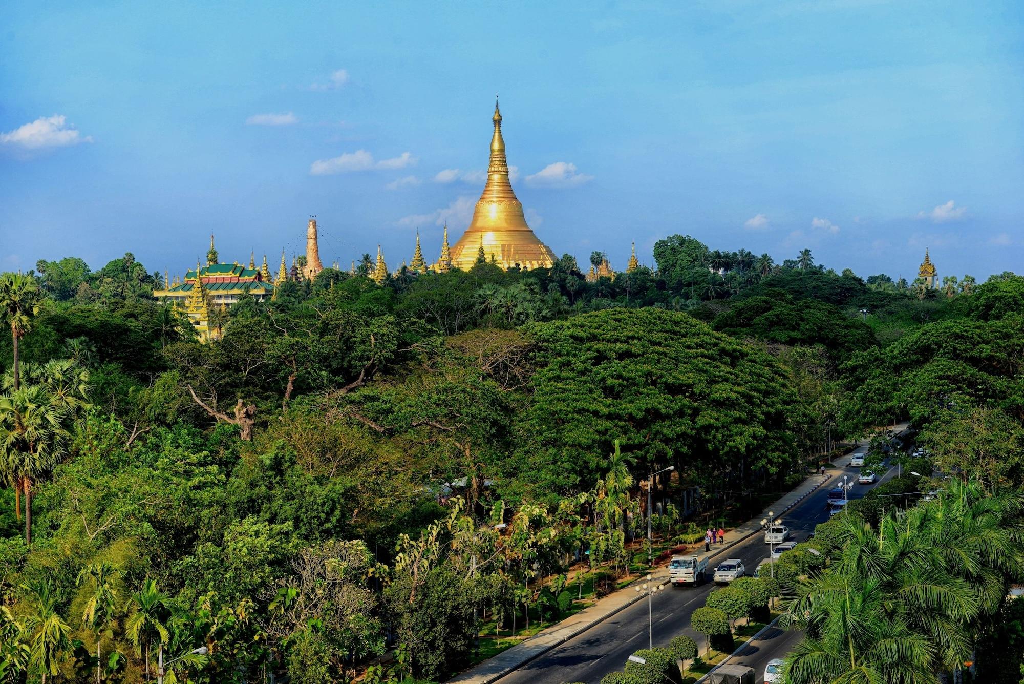 Summit Parkview Yangon Hotel Екстериор снимка
