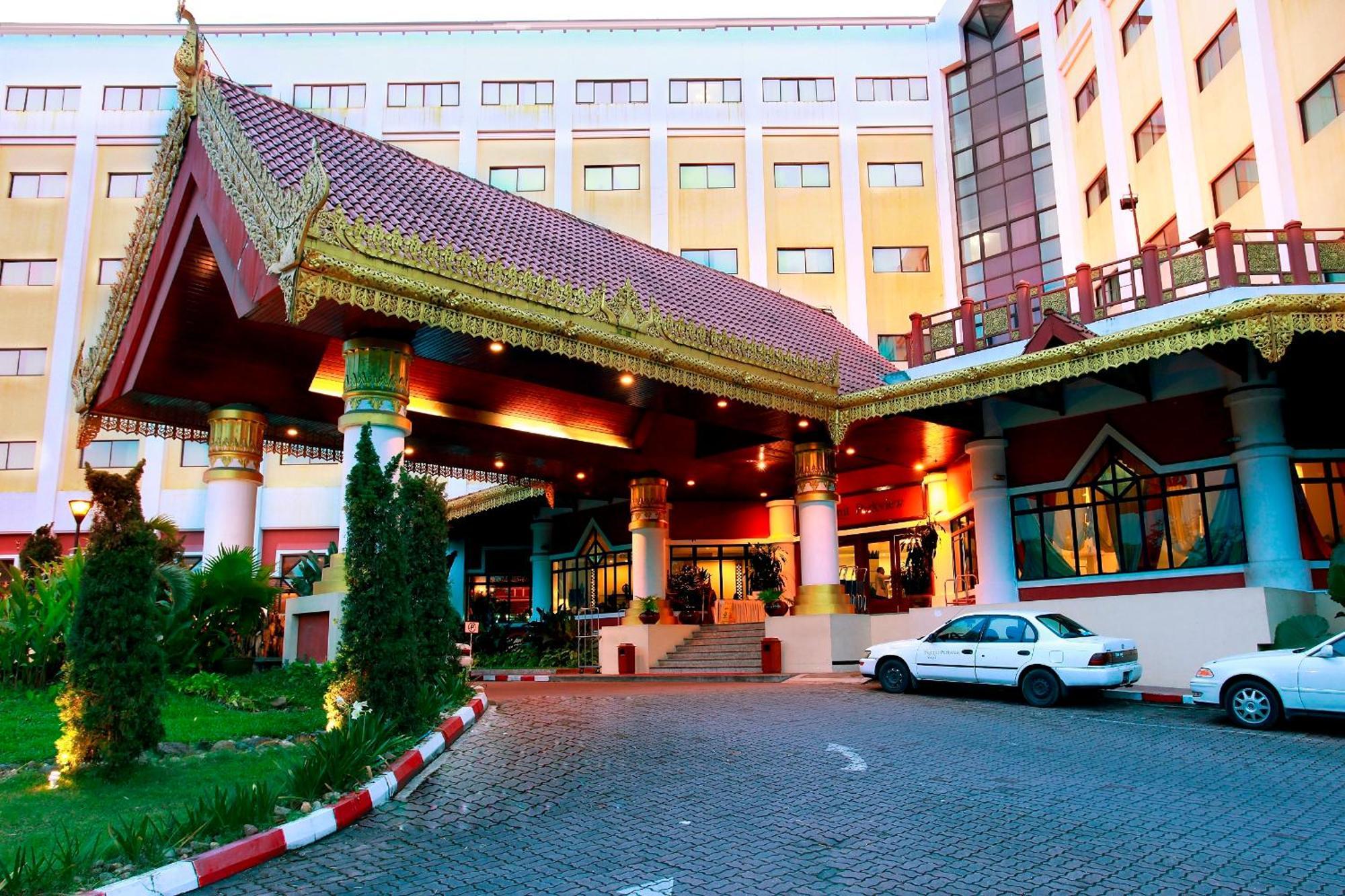 Summit Parkview Yangon Hotel Екстериор снимка