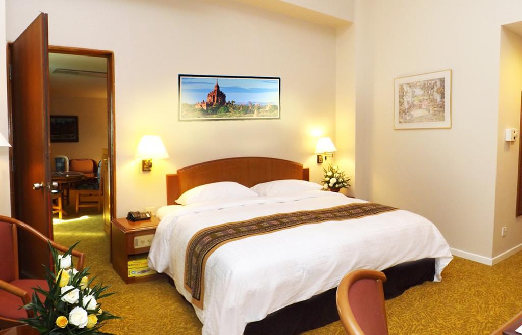 Summit Parkview Yangon Hotel Екстериор снимка
