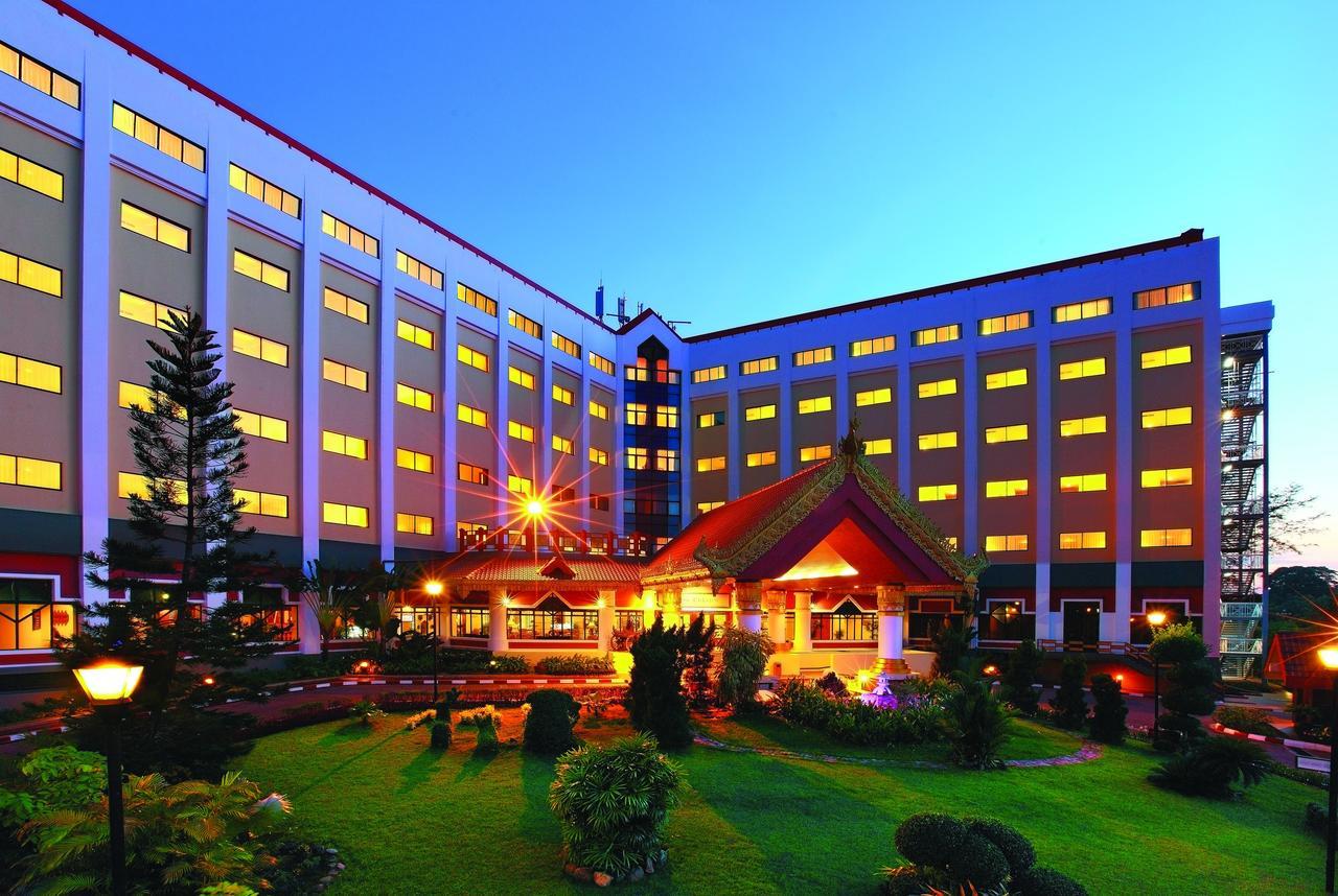 Summit Parkview Yangon Hotel Екстериор снимка